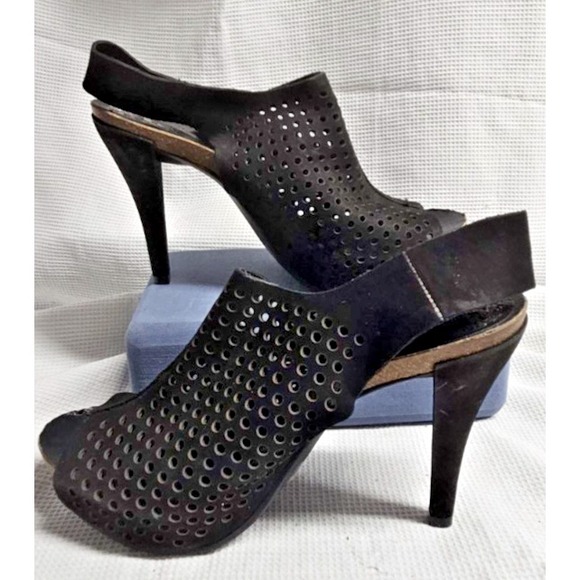 VINCE CAMUTO‎ Patrizia nubuck black sandals sling back block heels 8.5M - Picture 1 of 10